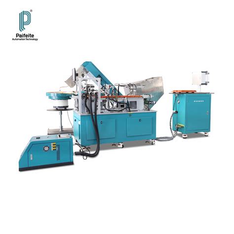 China Latest Hot Melt Adhesive Glue Injection Machine For Medical Hand Wash Brush Assembly