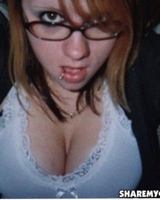 Big Titty Girlfriend Loves To Show Off Her Big Natural Tits As She Takes Selfshot Pictures Porn