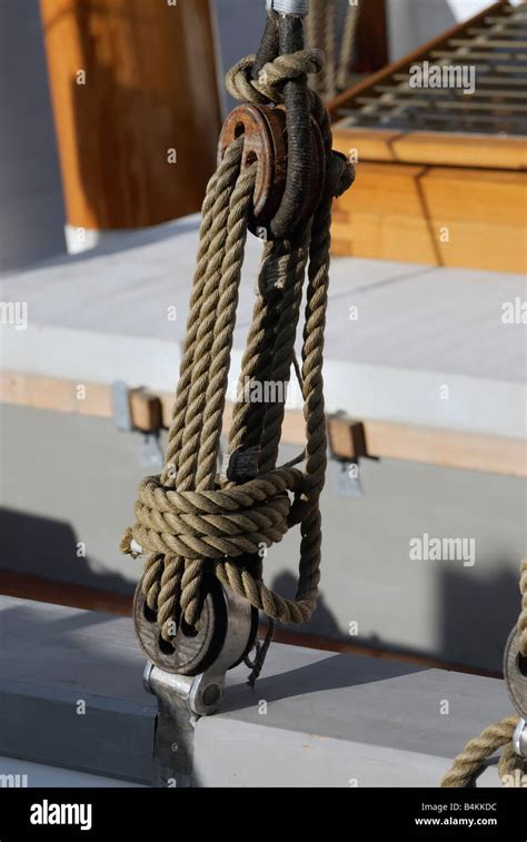 rope  block stock photo alamy