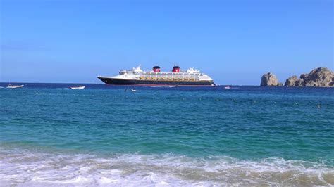 Mexico, Cabo San Lucas, Los Cabos, vacation cruise ship docked close to