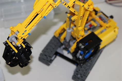 LEGO. Выпуск 8. Экскаватор (42006). Сборка. Часть 2 — old.blyatukov.com