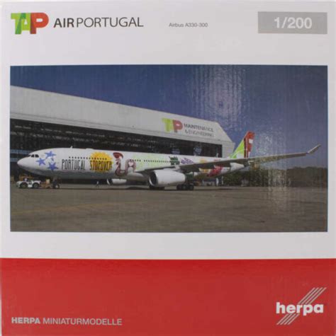 Airbus A Tap Air Portugal Stopover Cs Tow Herpa