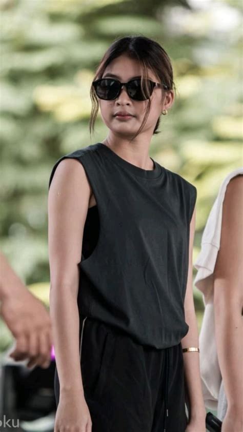 Bini Colet Pretty Brunette Tiktok Style Boyish Style