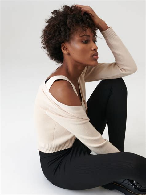 Cardigan And Top Set Color Nude Sinsay J X