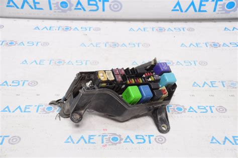 Блок предохранителей подкапотный Lexus IS200 IS300 99-05 82741-30040 ...