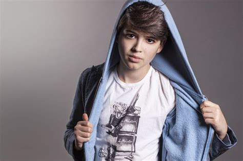 Disney Channel Inserisce Il Suo Primo Personaggio Ufficialmente Gay In