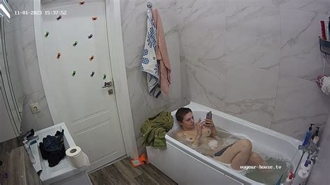 Watch Shower Girl Guest Girl Bath Nov Naked People With Shelby In Hall The Biggest