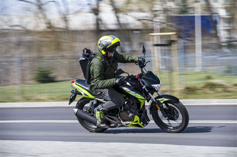 Junak 125 Racer Lepszy niż myślisz Świat Motocykli