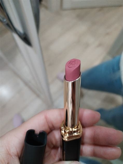 L Oreal Paris Увлажняющая матовая помада для губ COLOR RICHE оттенок Le Nude Independent