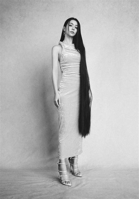 Tia Lee | A Bold And Powerful Narrative Formation