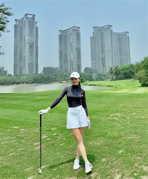 Từng làm mưa làm gió MXH với vẻ đẹp trong trẻo hot girl dân tộc lội suối nổi tiếng 10 năm