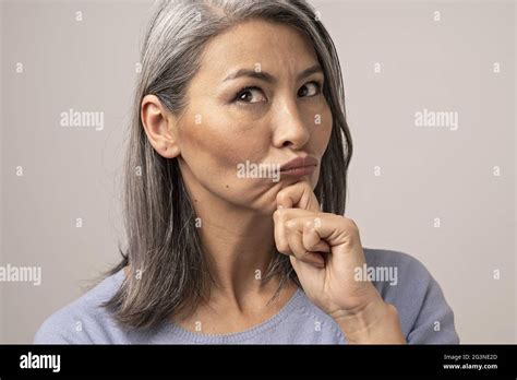 Belle mature Banque de photographies et dimages à haute résolution Alamy