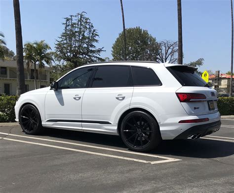 22 Inch Blaque Diamond BD 11 Gloss Black On A 2021 Audi SQ7 Element