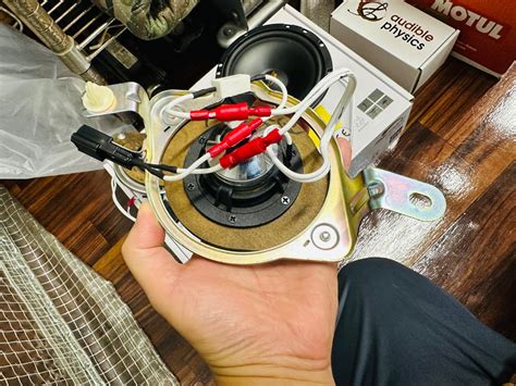 レクサス純正マークレビンソンの音質改善スピーカー交換リアドアスピーカーとサラウンドスピーカー編 HOT WIRED ホットワイヤード
