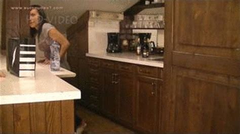 EN Agnes B 36 01 NUDE IN PUBLIC The REAL One Clips4sale