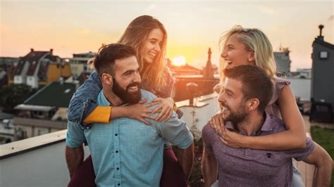 Foto 5 Alasan Pacaran Hanya Buang-Buang Waktu, Jika Serius Lebih Baik ...