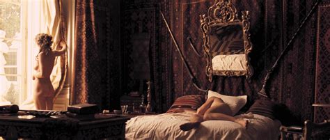 Nude Video Celebs Elisa Sednaoui Nude Libertador