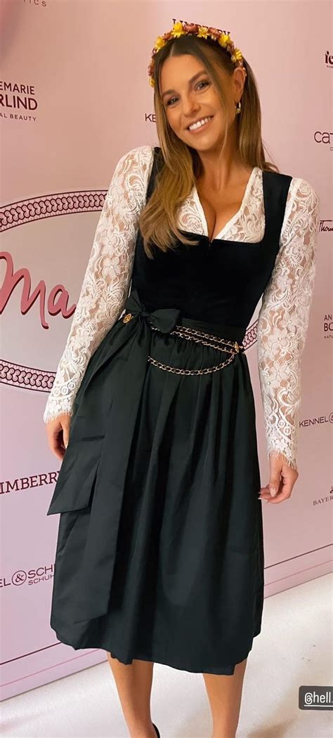 Laura R Laurawontorra Hot