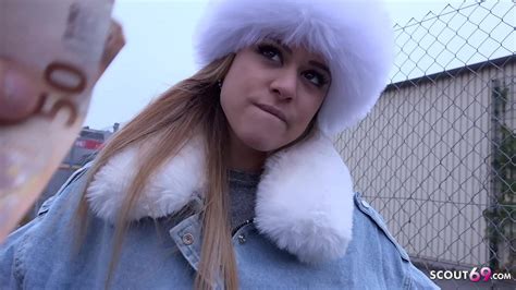 SCOUT ALEMÁN DULCE TURISTA LATINA BELLA RECOGIDA Y FOLLADA EN BERLÍN XVIDEOS