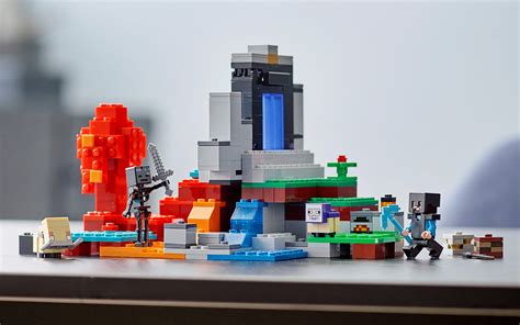 Разрушенный портал LEGO Minecraft (#21172) купить в Москве по цене 4490 ...