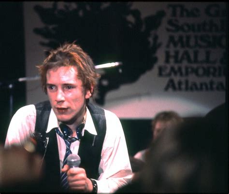 El ex Sex Pistols Johnny Lydon se postula para representar a Irlanda en Eurovisión Musika GAIAK
