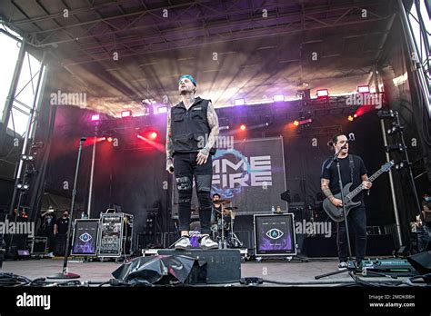 Bryan Kuznitz Left And Blake Saul Of Fame On Fire Perform At