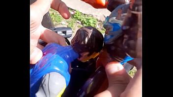 Muñeco nuevo y bien dotado se folla a su amigo después de la escuela XVIDEOS