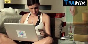 Livia De Bueno Lesbian Butt Scene In Oscar Freire 279 Tnaflix