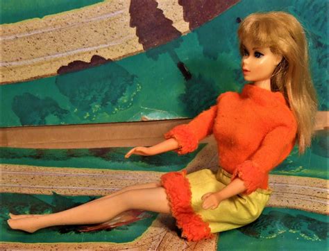 Vintage Barbie Twist N Turn TNT BARBIE Beautiful BLONDE