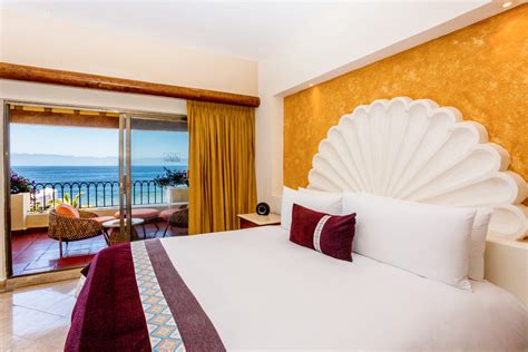 Stunning All-Inclusive Tropical Getaway: Velas Vallarta in Puerto ...