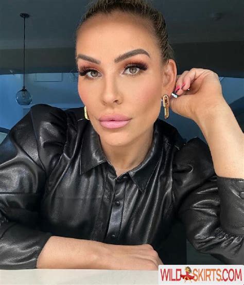 Natalya Neidhart Natalya Boat Nude Instagram Leaked Photo