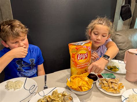 Tales Of The Flowers Lay S Hot N Sweet Chilli Potato Chip Taste Test Comparison