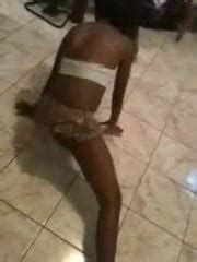 Gostosa Dancando De Fio Dental Brazilian Anal Amateur Porn XHamster