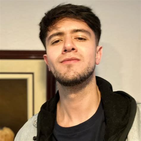 En el mundo gay ligar sin aplicaciones es muy difícil Se puede pensar que somos mucho más