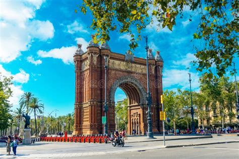 Barcelona Spain July Arc De Triomf Arc De Triomf Monument