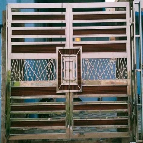 Stainless Steel SS Hinged Main Gate For Home At 350 Kg In