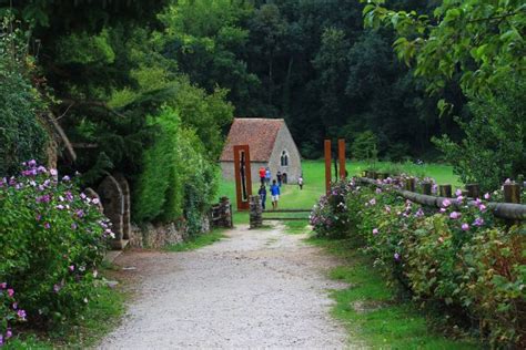 Saint Céneri le Gerei Un des plus beaux villages de France