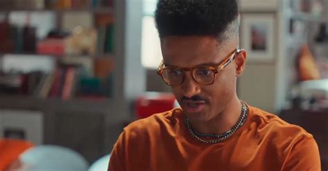 Ator Da Globo Diz Que Passou Por Tratamento De Cura Gay Ao Assumir Homossexualidade