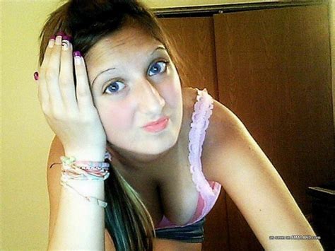 Selection Of Sexy Amateur Babes Selfshooting For Their Bfs Porn