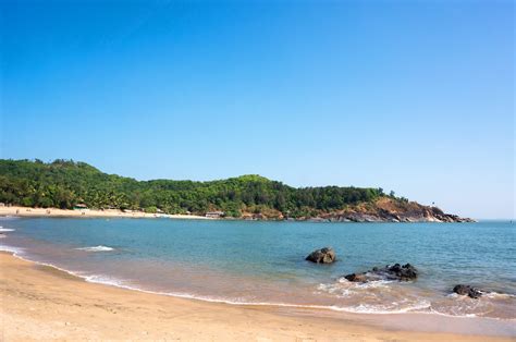 nirvana beach gokarna red earth