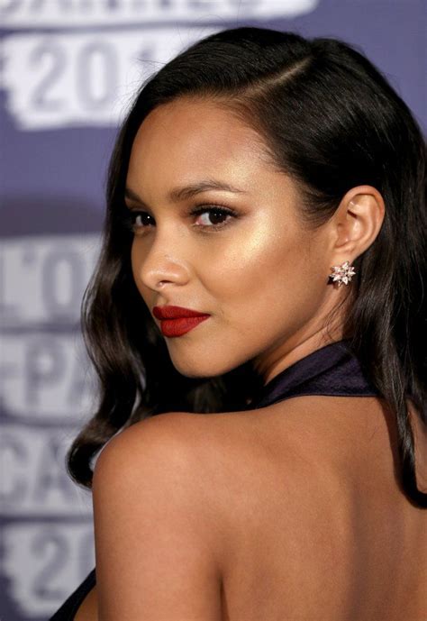 Brazilian Angel Lais Ribeiro Heats Up Cannes With Not 1 But 2 Chic Looks Beauty Model Lais