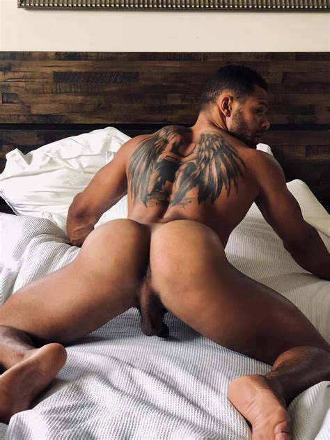 Someone Needs To Breed Me Nudes GaybrosGoneWild NUDE PICS ORG