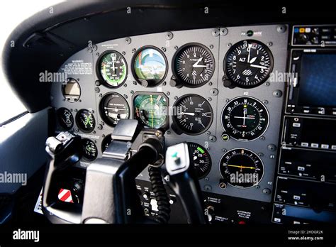 Cockpits hi-res stock photography and images - Alamy