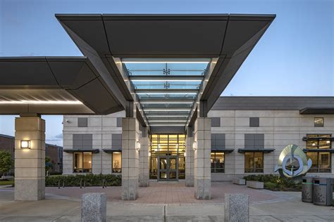 New tech grants are transforming Asnuntuck Community College 22