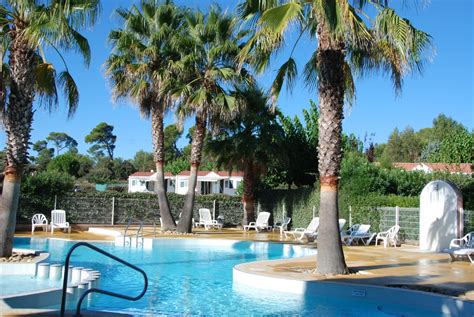 Domaine Sainte Veziane 4 étoiles - Bessan - Toocamp