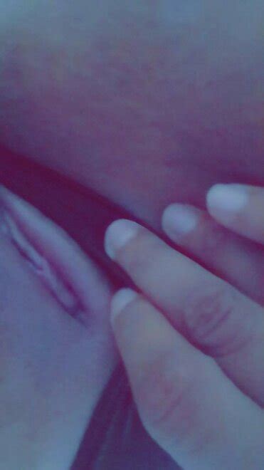 Her Smooth Pussy Porno Photo