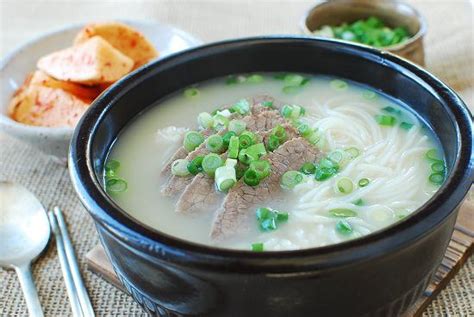 Seolleongtang Beef Bone Soup Korean Bapsang Bone Soup Korean Food Korean Chicken Soup