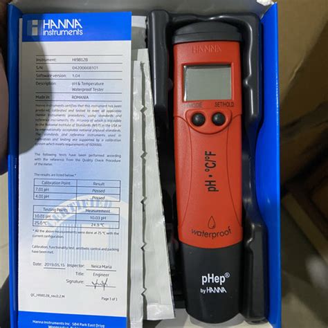 Jual PH meter dan temperature tester HI98128 Hanna Instruments ...