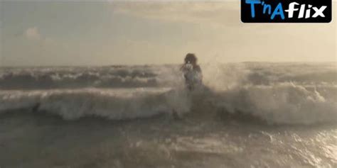 Leila George Bikini Scene In Disclaimer Tnaflix