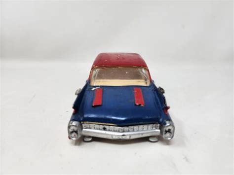 Vtg 1960 Cady Fleetwood Amt Smp Jo Han Model Car Kit Screw Bottom